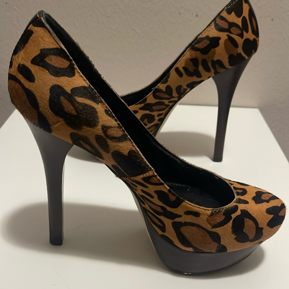 EUC Bebe Ruthie Cowhide Platform Pumps